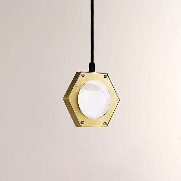 Besty Pendant